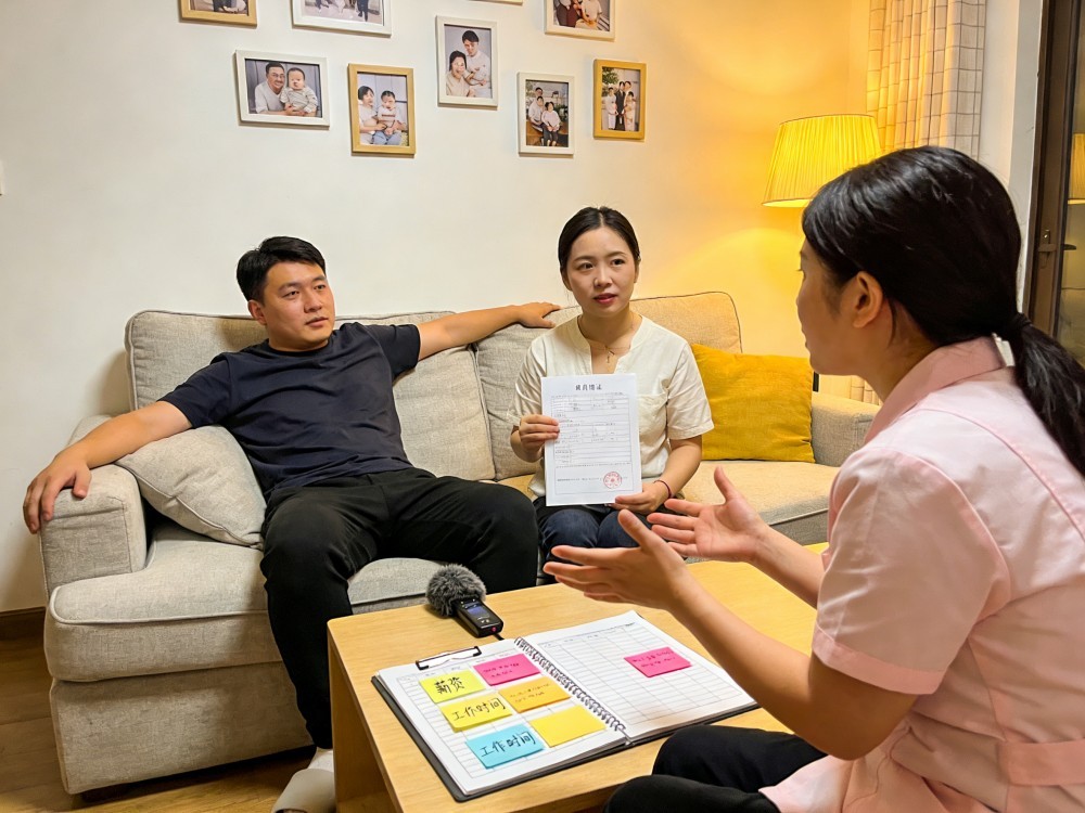 生成现代家庭客厅图片 (3).jpg